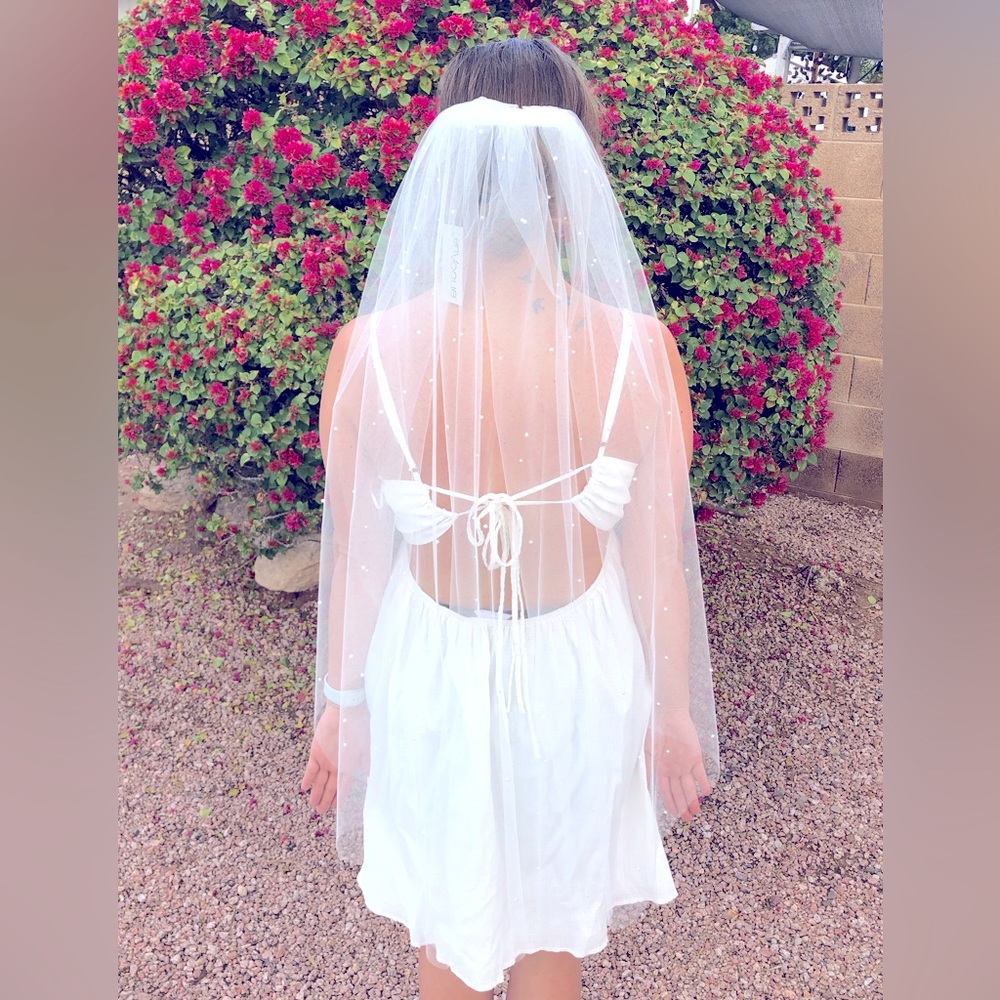 En Vogue Pearl Bridal Veil